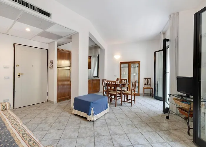 13 Mehari Διαμέρισμα *